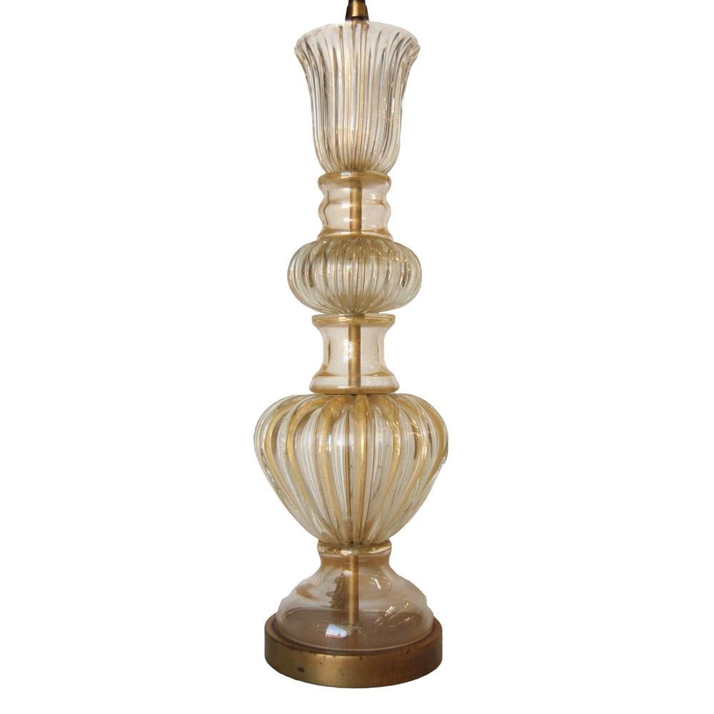 Mid-Century Modern Lampe de table en verre de Murano soufflé à la main en or jaune, style Barovier en vente