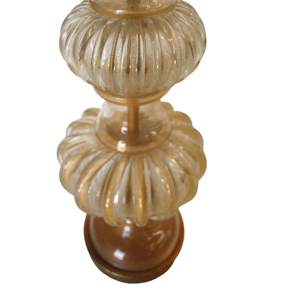 Milieu du XXe siècle Lampe de table en verre de Murano soufflé à la main en or jaune, style Barovier en vente
