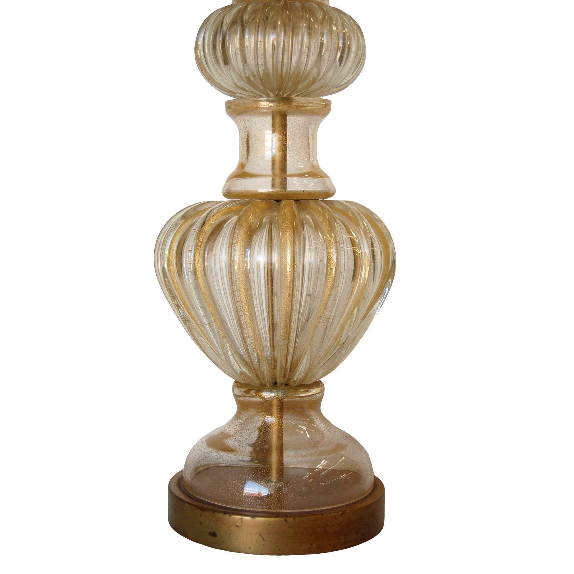 Mid-20th Century Yellow Gold Handblown Barovier Style Murano Glass Table Lamp For Sale