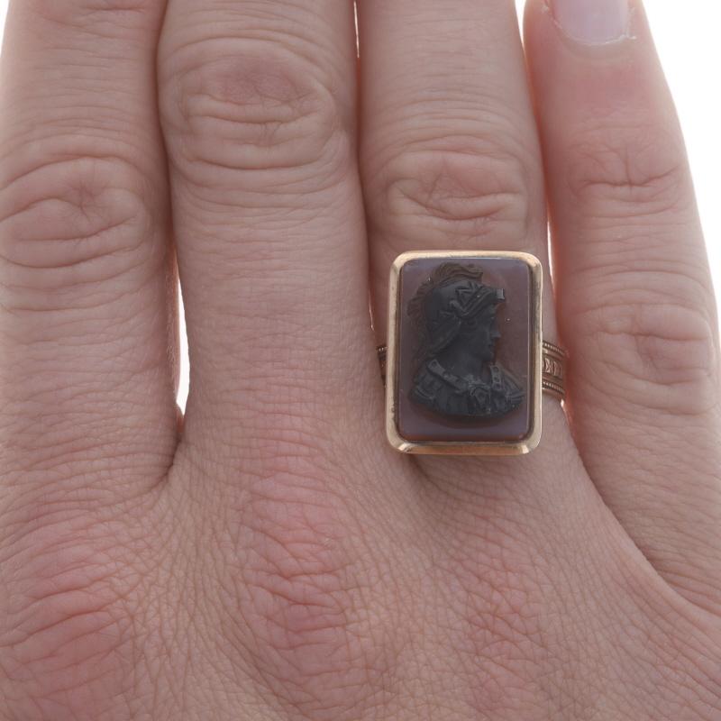 Mixed Cut Yellow Gold Hardstone Banded Agate Victorian Men's Ring 14k Carved Cameo Warrior For Sale