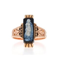 Yellow Gold Hardstone/Banded Agate Victorian Ring - 14k Antique Cameo Solitaire