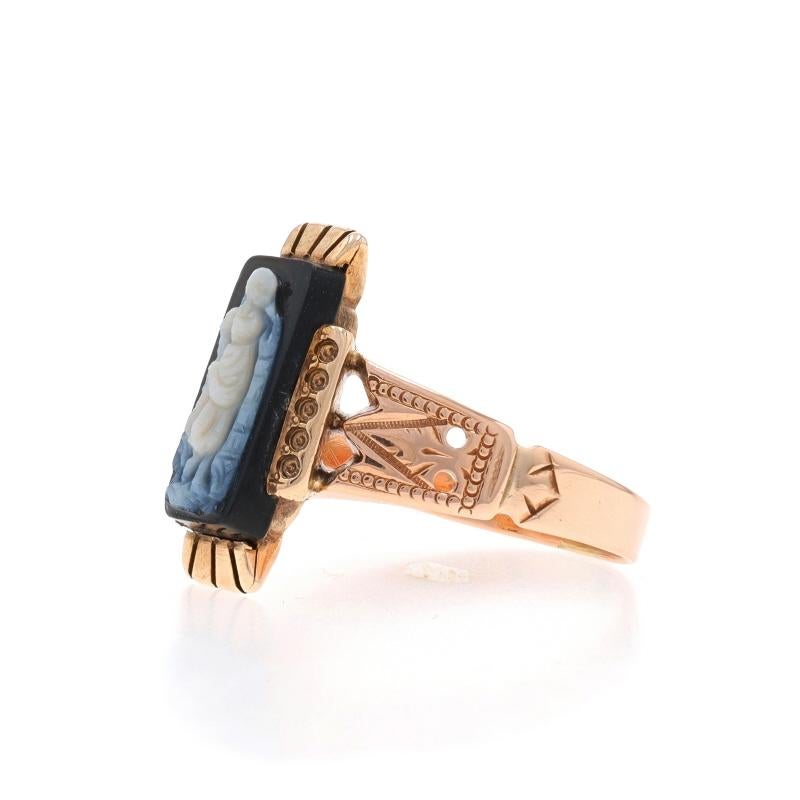 Yellow Gold Hardstone/Banded Agate Victorian Ring - 14k Antique Cameo Solitaire In Good Condition For Sale In Greensboro, NC