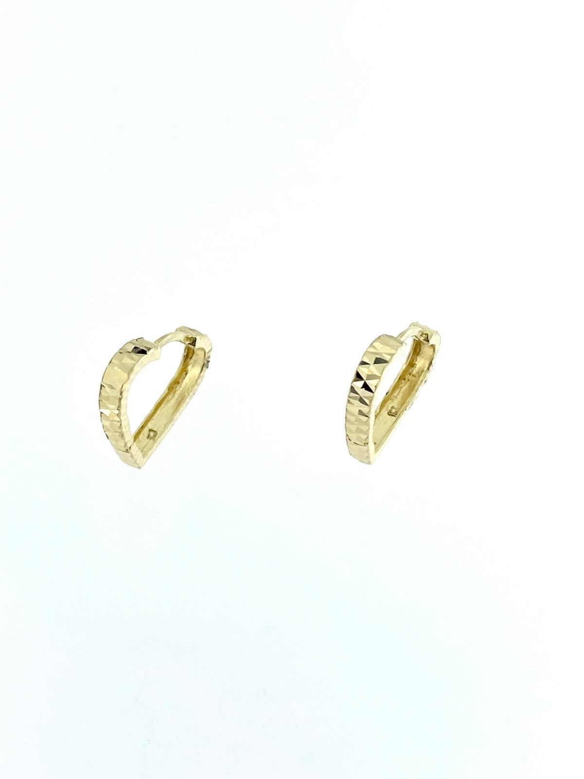 Yellow Gold Heart Shaped Hoop Earrings In Good Condition For Sale In Esch-Sur-Alzette, LU