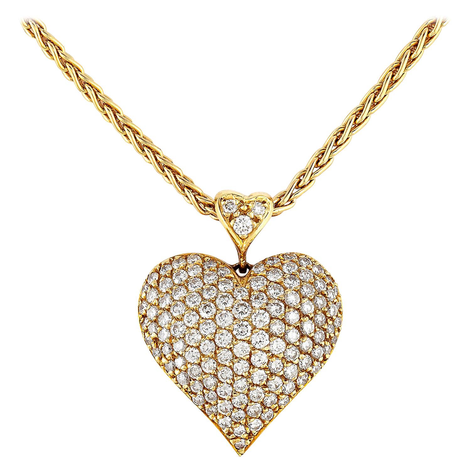 3.50 Carat Diamond 18K Gold Heart Pendant Necklace For Sale
