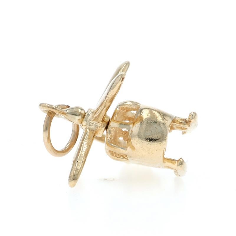 Yellow Gold Helicopter Charm 14k Aerial Transportation Moves Excellent état à Greensboro, NC