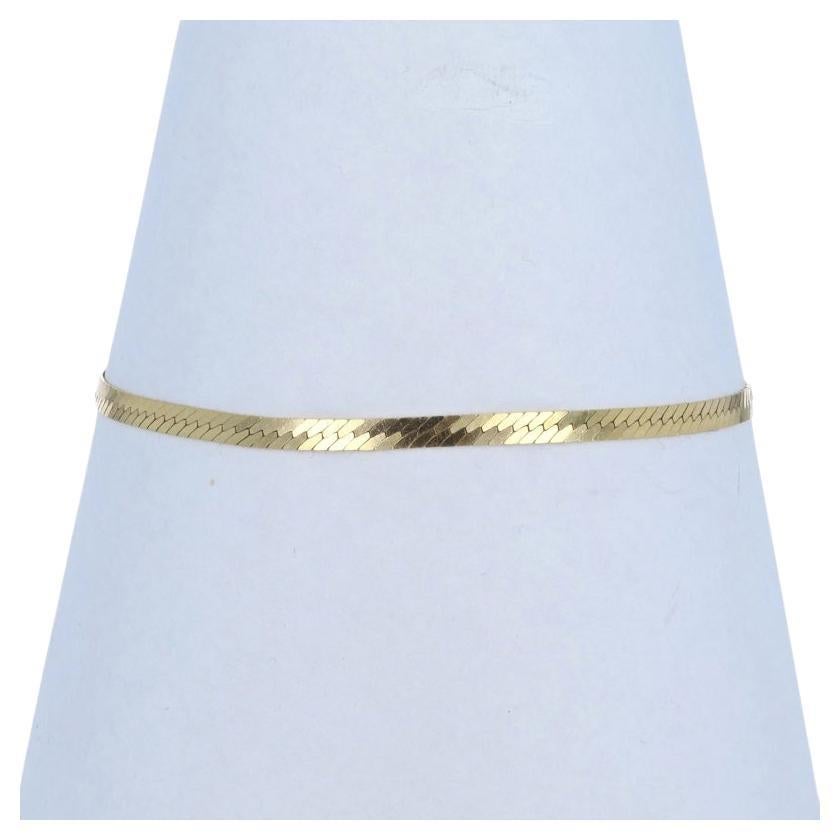 Yellow Gold Herringbone Chain Bracelet 6 3/4" - 14k For Sale