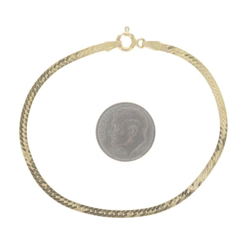 Bracelet en or jaune à chevrons 7