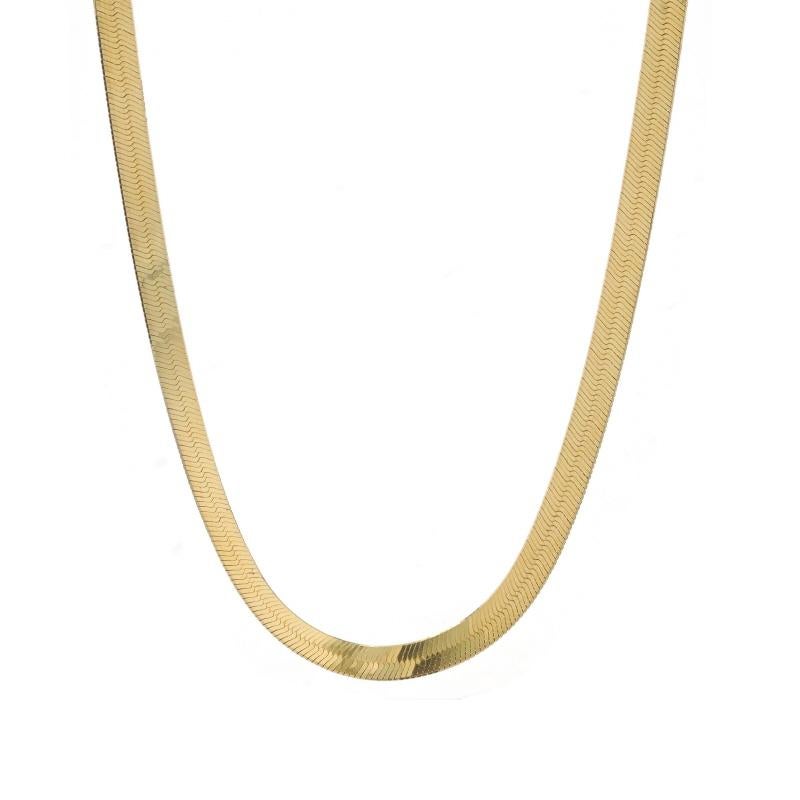 Contenu du métal : Or jaune 14k

Style de chaîne : Chevrons
Style du collier : Chaîne
Type de fermeture : Fermoir à griffe de homard

Mesures

Longueur : 24 pouces
Largeur : 5,8 mm (1/4