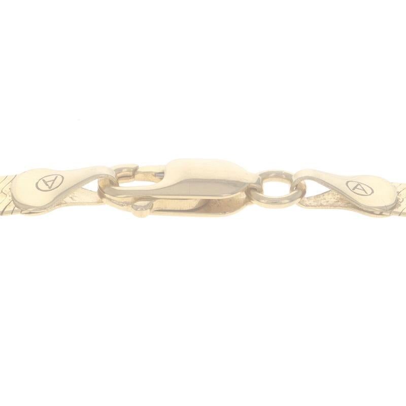 Collier en or jaune à chevrons 24