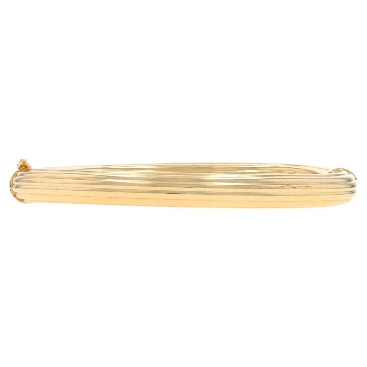 Yellow Gold Hinged Bangle Bracelet 8" 14k Ribbed For Sale