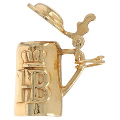 Yellow Gold Hofbräuhaus Beer Stein Charm - 14k German Bier Lid Opens