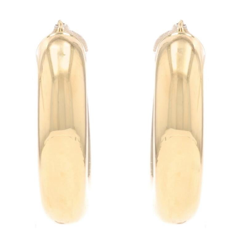 Contenu du métal : Or jaune 14k

Style : Cercle
Type de fermeture : Fermeture par boutons-pression
Caractéristiques : Construction creuse pour un port confortable tout au long de la journée

Mesures

Haut : 1 5/32