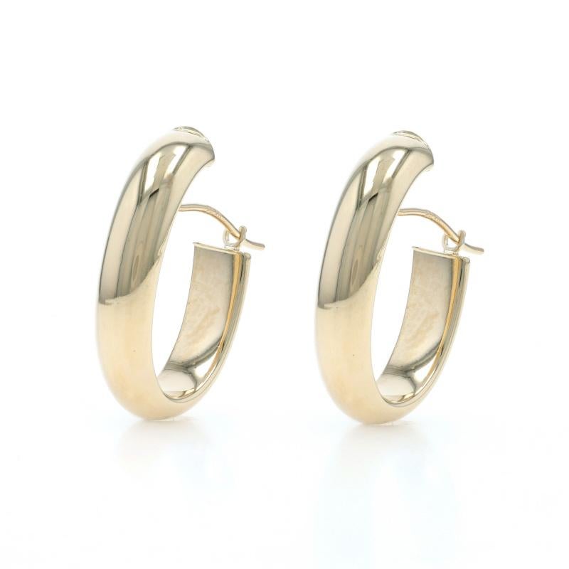 Contenu du métal : Or jaune 14k

Style : Cercle
Type de fermeture : Fermeture par boutons-pression
Caractéristiques : Construction creuse

Mesures

Haut : 29/32