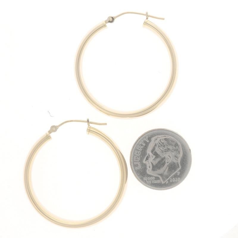 Yellow Gold Hoop Earrings - 14k Round Pierced In Excellent Condition In Greensboro, NC