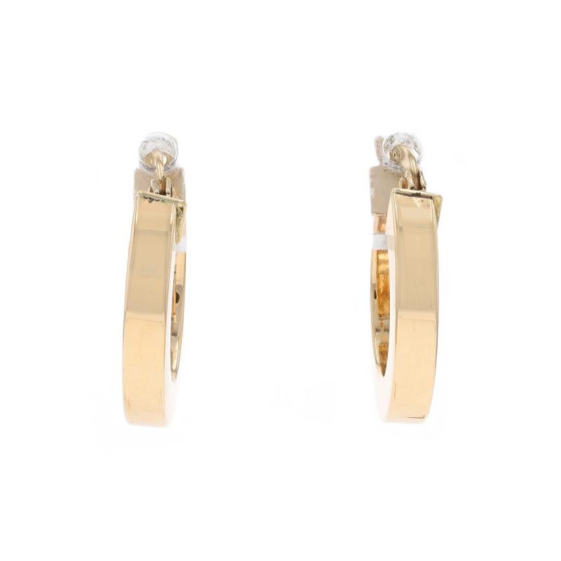 Boucles d'oreilles or jaune - 14k Squared Edge Pierced Italy Neuf - En vente à Greensboro, NC