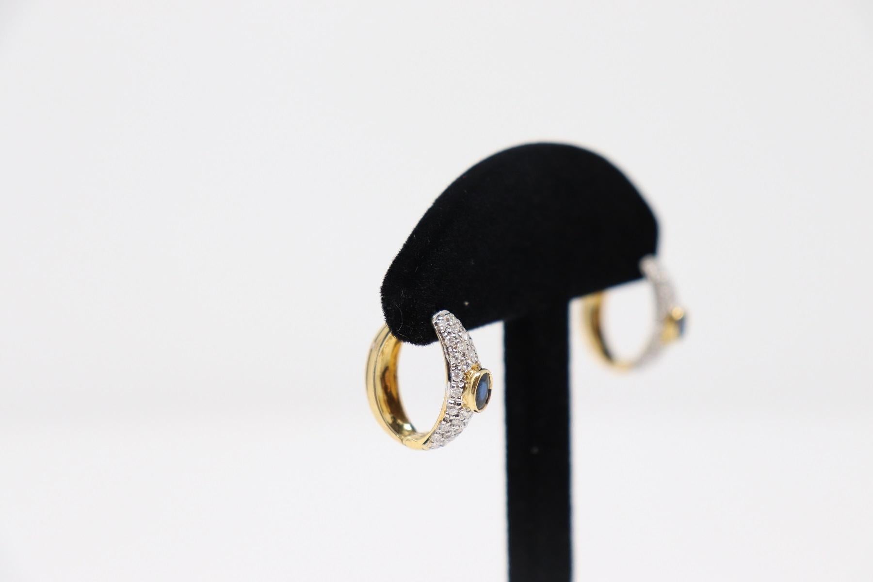 Women's Yellow Gold Hoop Earrings with Brilliant Cut Diamonds and Blue Sapphire For Sale