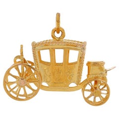 Yellow Gold Horse-Drawn Carriage Charm - 18k Covered Transportation Moves