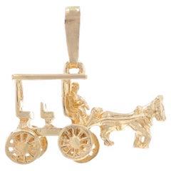 Gelbgold-Anhänger mit Pferdegepferd und Kutschenanhänger - 14k Transportrads bewegen