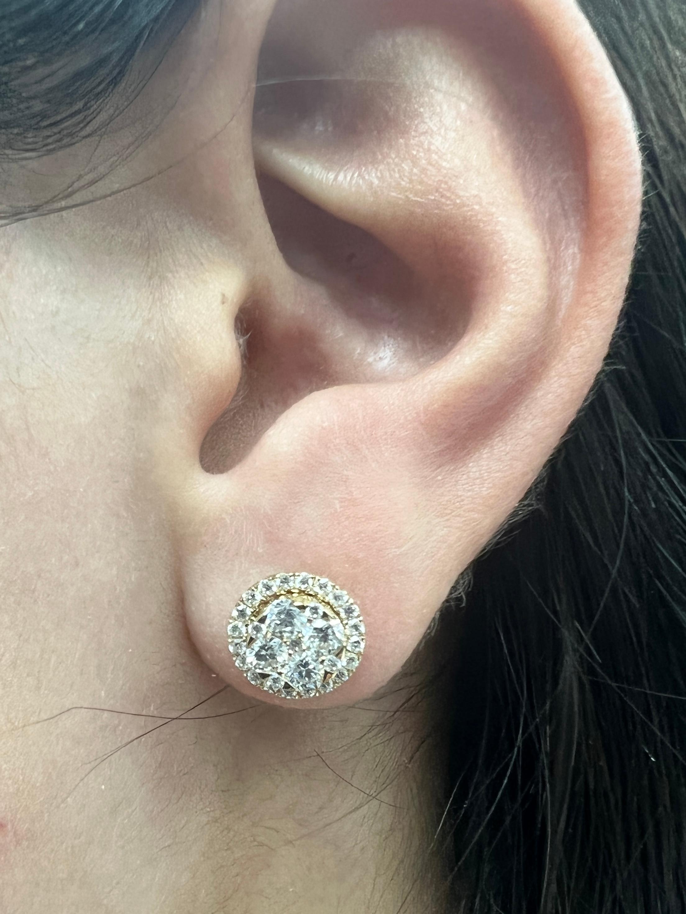 Yellow Gold Illusion Cluster Earrings In New Condition For Sale In Great Neck, NY