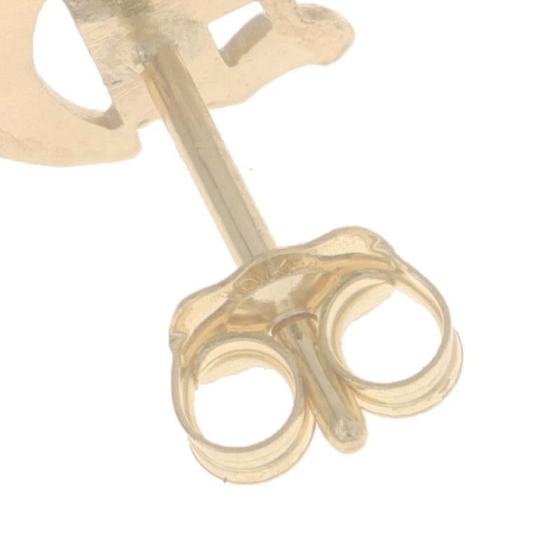 Orecchini a perno in oro giallo con iniziale C, 10k Monogram, trafitto in vendita 1