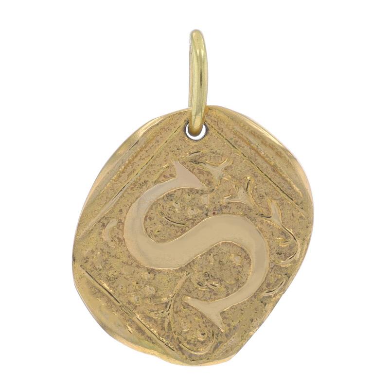 Metal Content: 18k Yellow Gold

Theme: Initial S, Monogram Letter, Wax Seal

Measurements

Tall (from stationary bail): 7/8