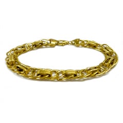 Yellow Gold Interlocking Curb Link Bracelet