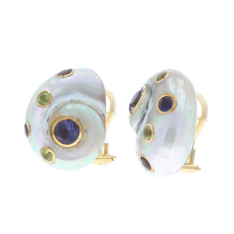 Orecchini a spirale a conchiglia in oro giallo Iolite Peridot Trianon 18k Polka Dot in vendita 1