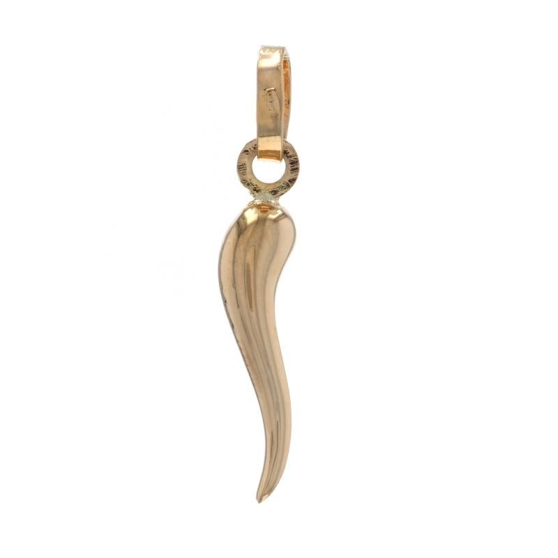 Metal Content: 18k Yellow Gold

Theme: Italian Horn, Good Luck Cornicello
Features: Hollow Construction

Measurements

Tall (from stationary bail): 7/8