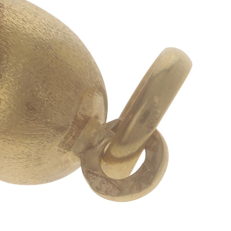 Pendentif unisexe en or jaune en forme de corne italienne 18k Porte-bonheur en vente 1