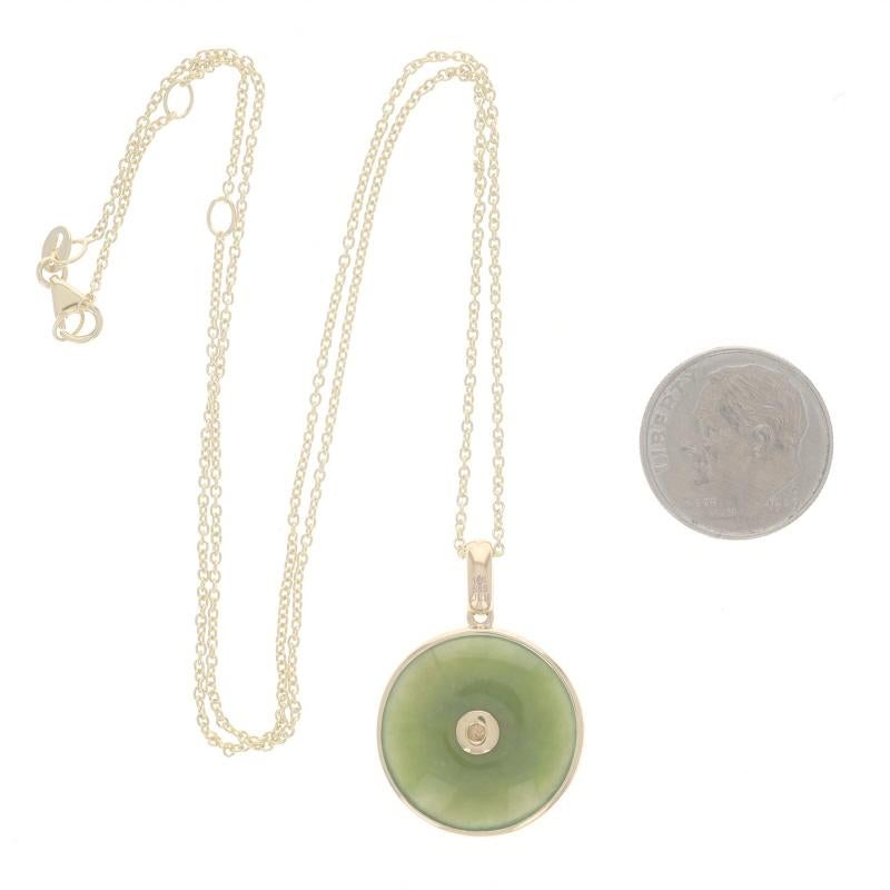 Yellow Gold Jade Diamond Circle Disc Pendant Necklace - 14k .20ctw Adjustable In New Condition For Sale In Greensboro, NC