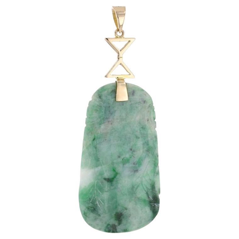 Yellow Gold Jade/Jadeite Botanical Pendant - 14k Carved Etched Leaves For Sale