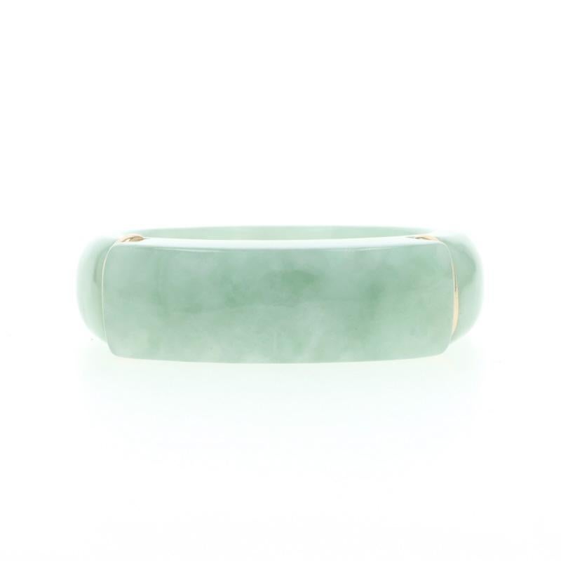 Dimensione: 8

Contenuto del metallo: Oro giallo 14k

Informazioni su A. Stone

Giada naturale
Trattamento: Miglioramenti di routine

Stile: Banda

Misure

Altezza della faccia (da nord a sud): 9/32