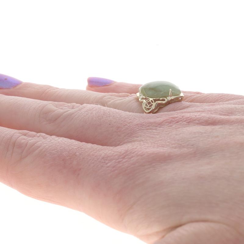 Anello solitario con cocktail di giadeite in oro giallo - 14k in vendita 1