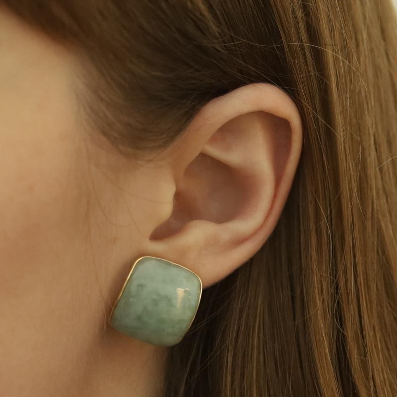 Women's Yellow Gold Jadeite Curved Large Studs Earrings - 14k Pierced For Sale