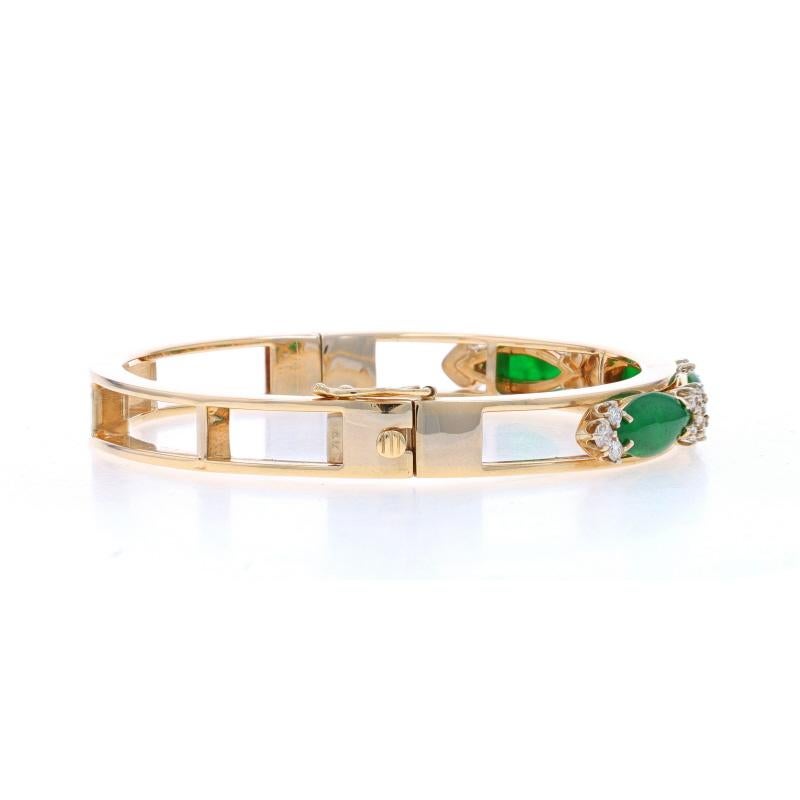 Armreif aus Gelbgold mit Jadeit und Diamanten 6 3/4