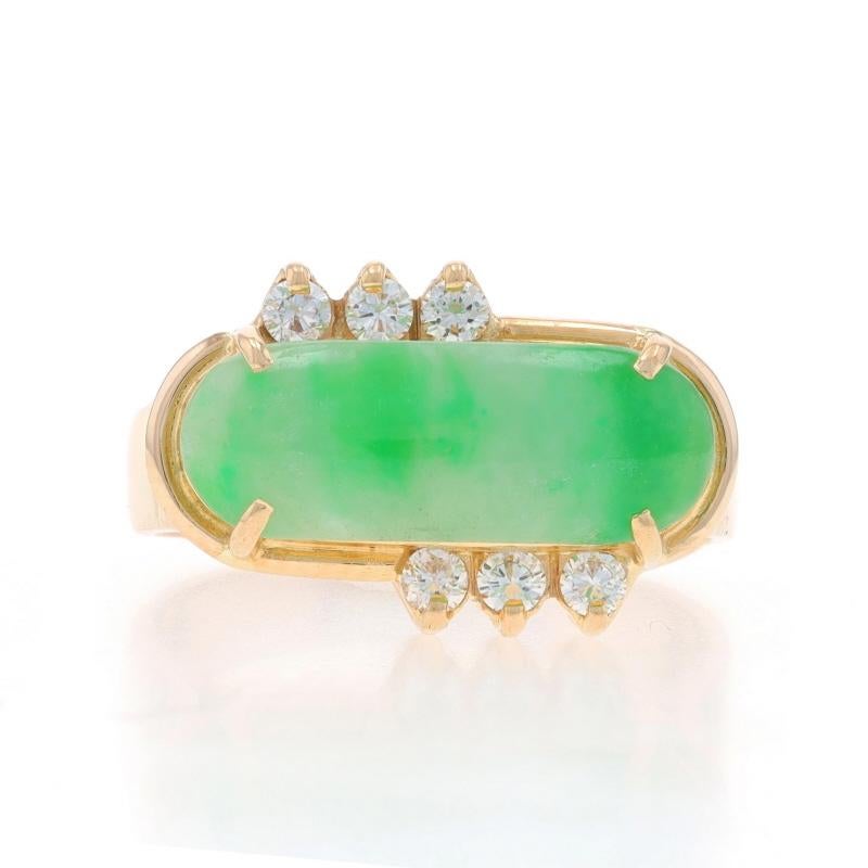 Taille : 7
Frais de taille : Up&Up 2 tailles pour $35 ou Down 1 1/2 tailles pour $35

Contenu du métal : Or jaune 18k

Informations sur les pierres
Jadéite naturelle
Traitement : Non traité
Carat(s) : 2.16ct
Coupe : Selle
Couleur : Vert et
