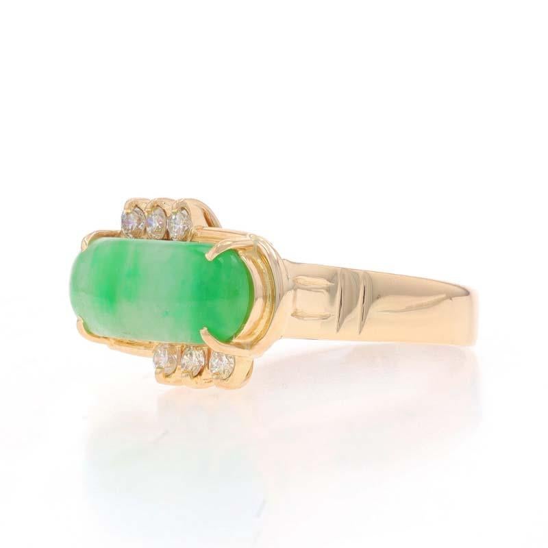 Bague en or jaune 18 carats, jadéite et diamants, taille en selle, 2,34 ctw Est-Ouest Excellent état - En vente à Greensboro, NC