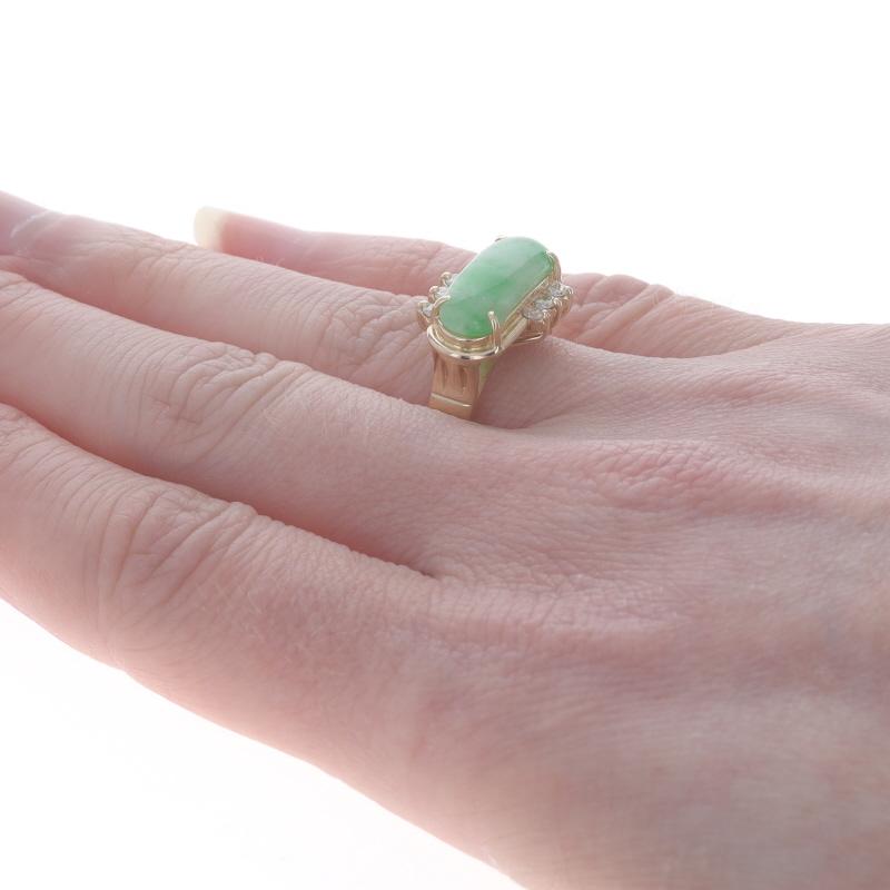 Bague en or jaune 18 carats, jadéite et diamants, taille en selle, 2,34 ctw Est-Ouest Pour femmes en vente