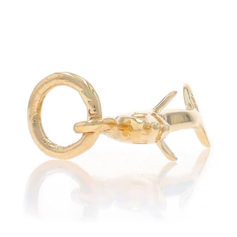 Yellow Gold Jumping Dolphin Charm - 14k Ocean Life In Excellent Condition For Sale In Greensboro, NC