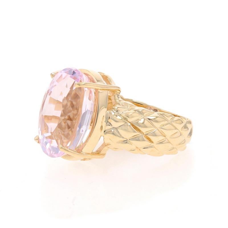 Yellow Gold Kunzite Cocktail Solitaire Ring - 14k Oval 6.40ct In Excellent Condition For Sale In Greensboro, NC