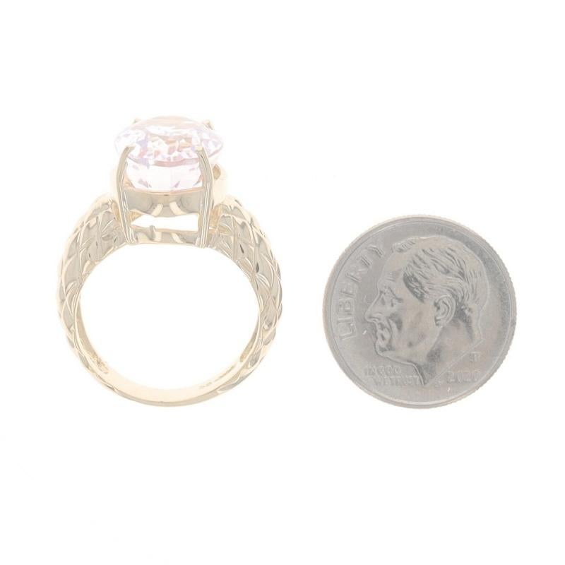 Yellow Gold Kunzite Cocktail Solitaire Ring - 14k Oval 6.40ct For Sale 1