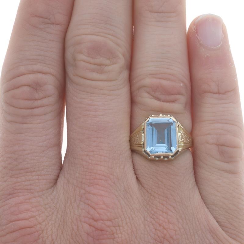 Square Cut Yellow Gold Lab-Created Spinel Vintage Cocktail Ring 10k Rect Step 10.45ct 6.5 For Sale