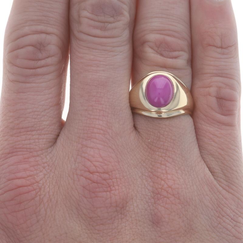 Taglio ovale Anello da uomo in oro giallo Lab-Created Star Ruby 14k Oval Cabochon 5.02ct