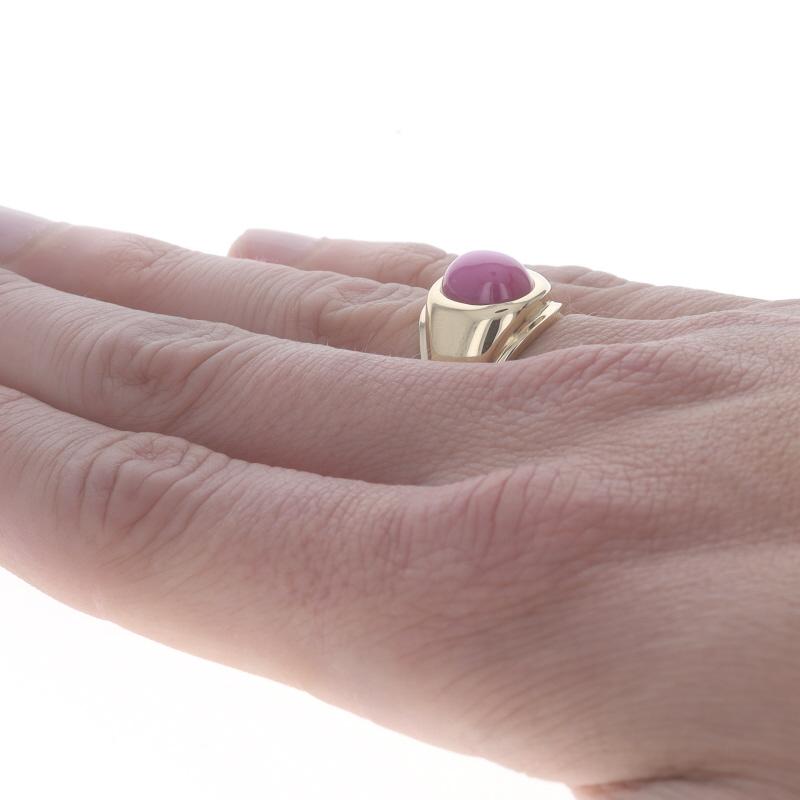 Anello da uomo in oro giallo Lab-Created Star Ruby 14k Oval Cabochon 5.02ct In condizioni ottime a Greensboro, NC