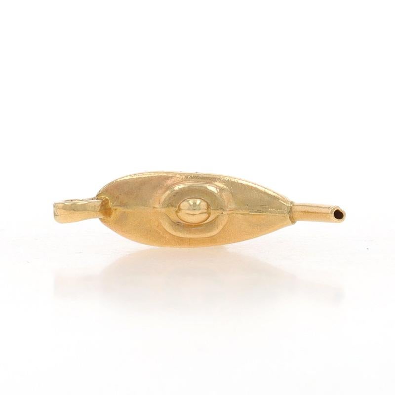 Yellow Gold Lamp of Knowledge Charm - 14k Genie Oil Lamp In Excellent Condition For Sale In Greensboro, NC