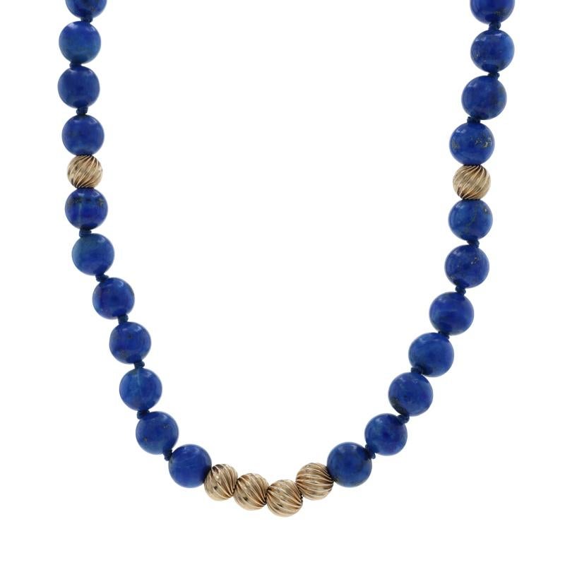 Contenuto del metallo: Oro giallo 14k

Informazioni su A. Stone

Lapislazzuli naturale

Stile della collana: Filo annodato
Tipo di chiusura: Chiusura a scatola con linguetta e barra di sicurezza

Misure

Lunghezza: 28