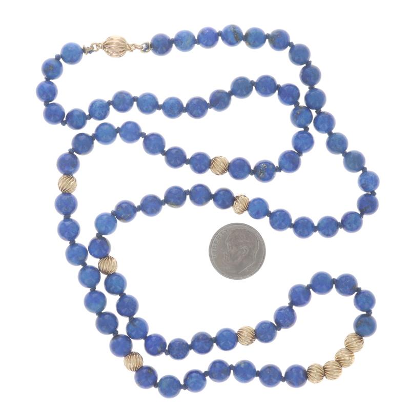 Collana in oro giallo con fili annodati di lapislazzuli da 28