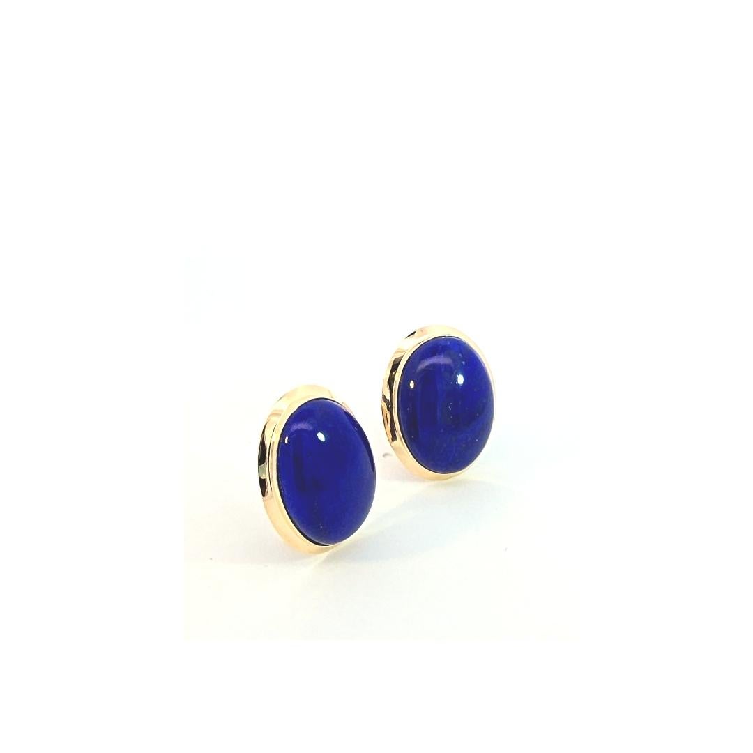 Boucles d'oreilles en or jaune Lapis avec dos en oméga Unisexe en vente