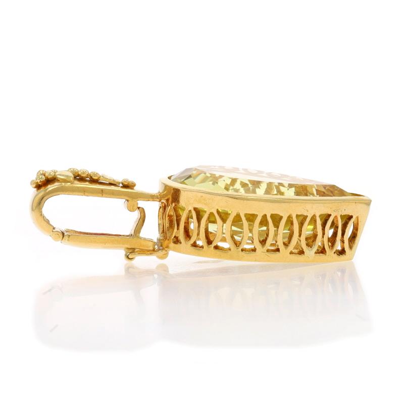 Yellow Gold Lemon Quartz Solitaire Enhancer Pendant 18k PearMixed 18.96ct Floral Corte pera en venta