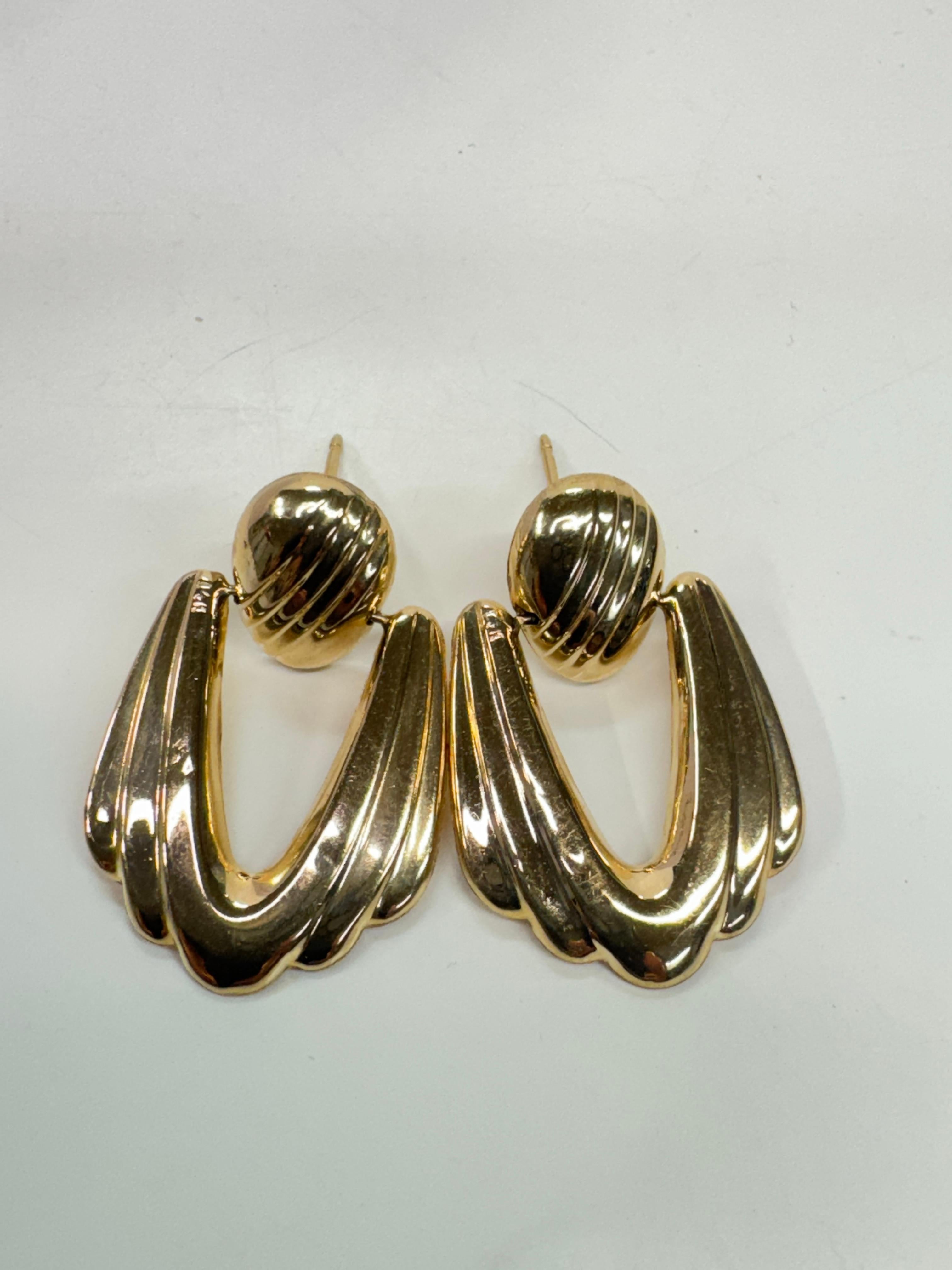 Yellow Gold Lightweight Scalloped Earrings For Sale 4